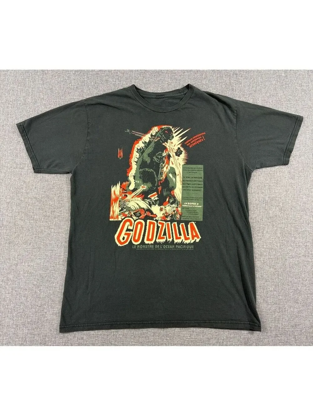 Godzilla Toho 2008 Le Monstre de l'Ocean Pacifique Size Large Graphic T-Shirt